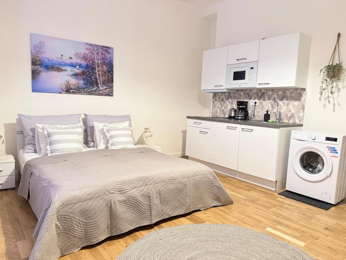 Apartment New! Romantic Apartment! In Centre! Florence! Prague
